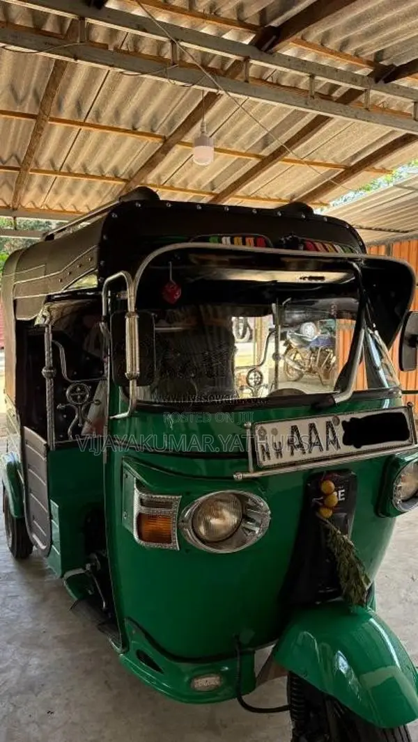 Bajaj RE 205 2012 Three Wheel (Used)
