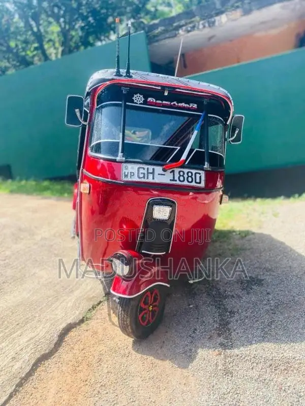 Bajaj 2 Stroke 2001 Three Wheel (Used)