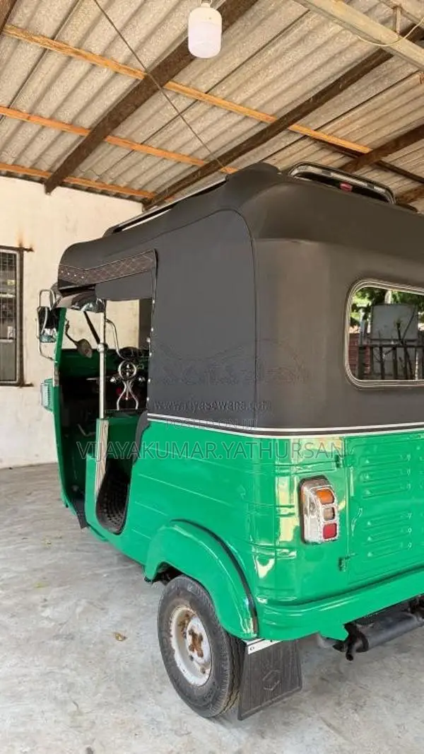 Bajaj RE 205 2012 Three Wheel (Used)
