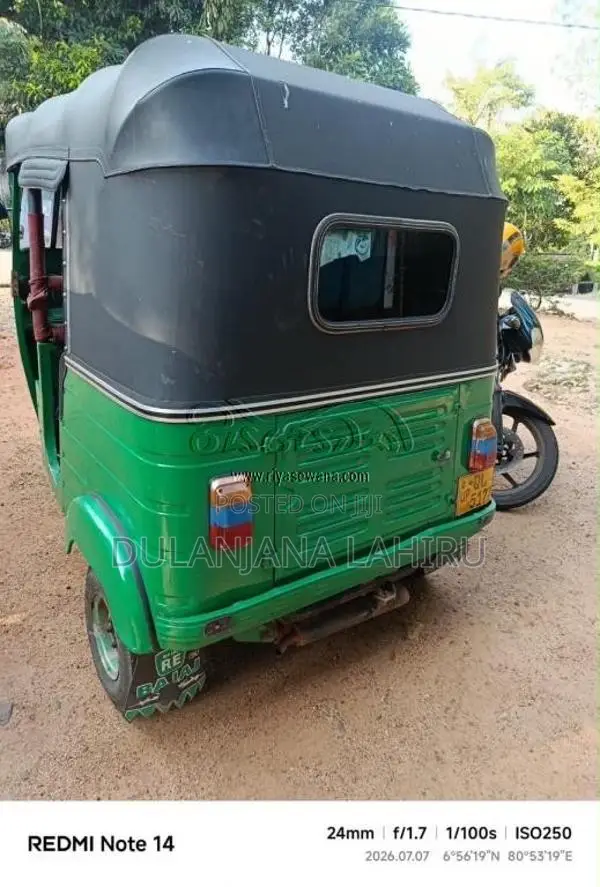 Bajaj 4 Stroke 2007 Three Wheel (Used)