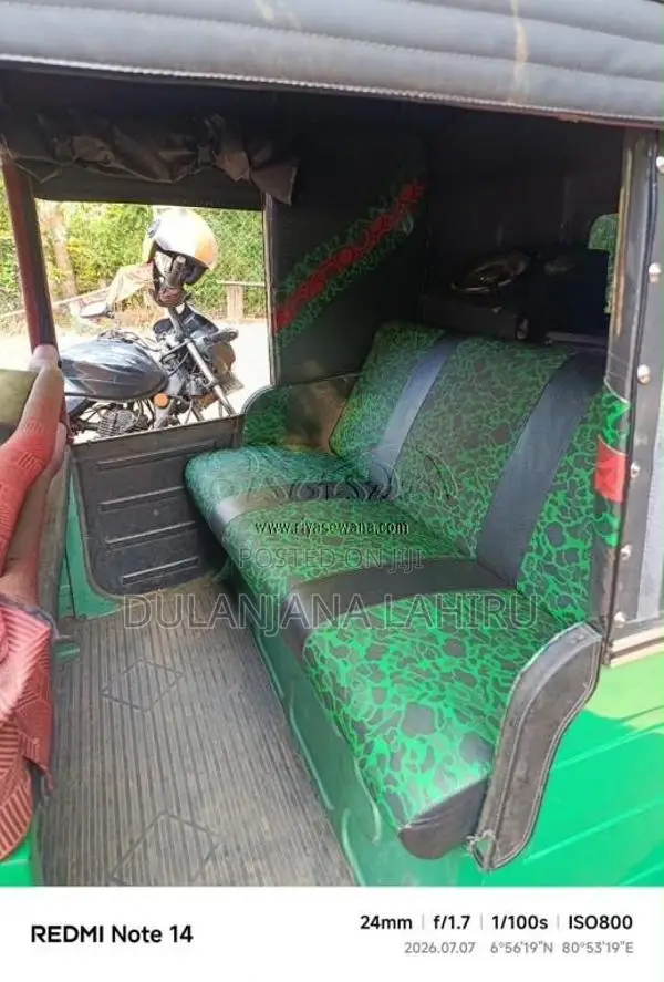 Bajaj 4 Stroke 2007 Three Wheel (Used)
