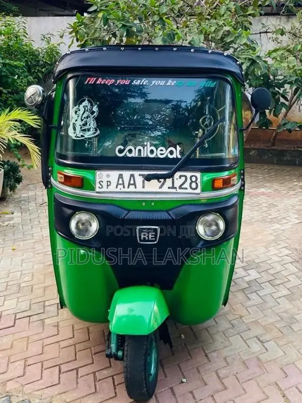 Bajaj 4 Stroke 2014 Three Wheel (Used)