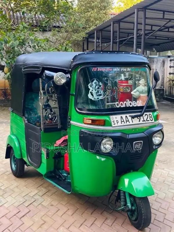 Bajaj 4 Stroke 2014 Three Wheel (Used)