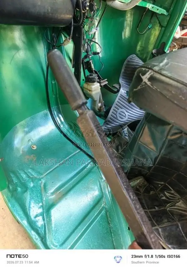 Bajaj 2 stroke 2006 Three Wheel (Used)