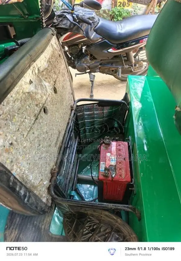 Bajaj 2 stroke 2006 Three Wheel (Used)