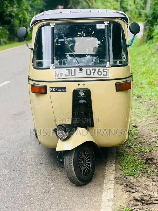 Bajaj 2 Stroke 2004 Three Wheel (Used)