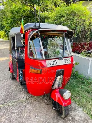Bajaj RE 2 Stroke 2006 Three Wheel (Used)