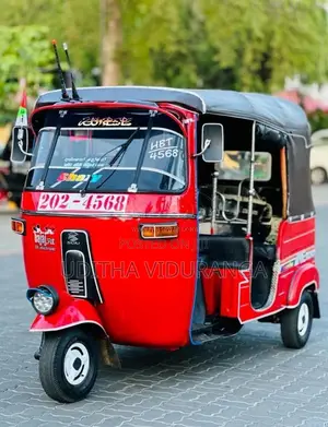 Bajaj RE 2 Stroke 1999 Three Wheel (Used)