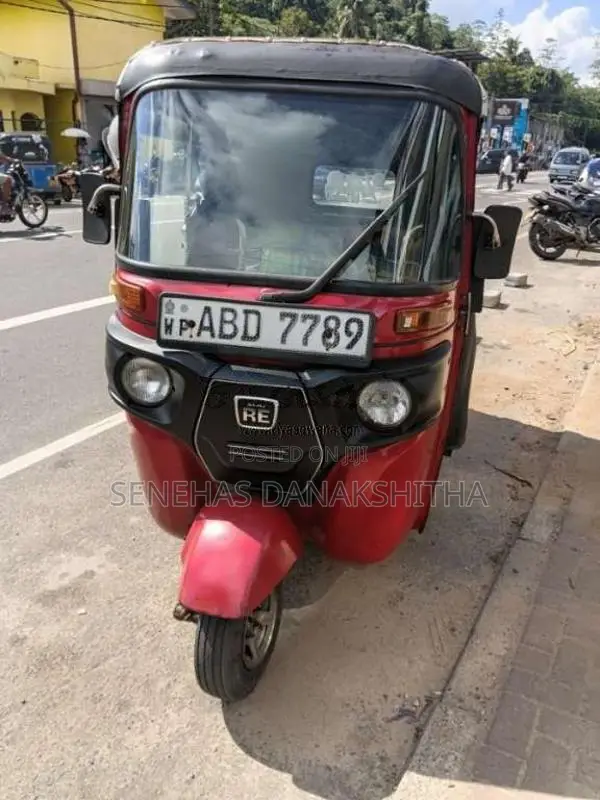Bajaj 4 Stroke 2015 Three Wheel (Used)