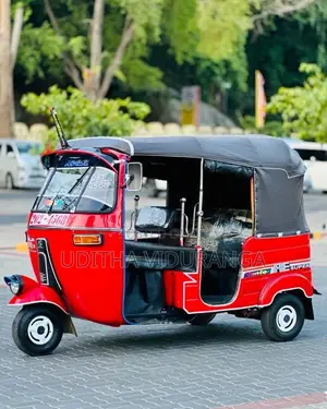 Bajaj RE 2 Stroke 1999 Three Wheel (Used)