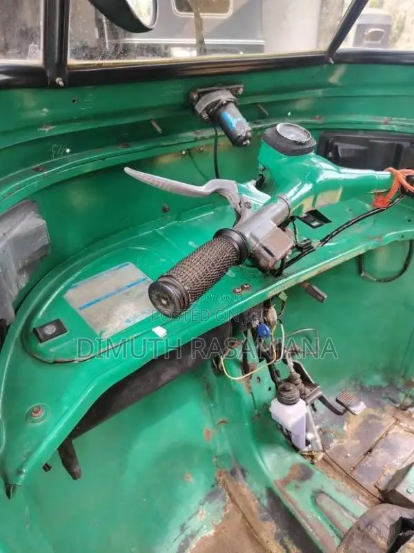 Bajaj RE 2004 Three Wheel (Used)