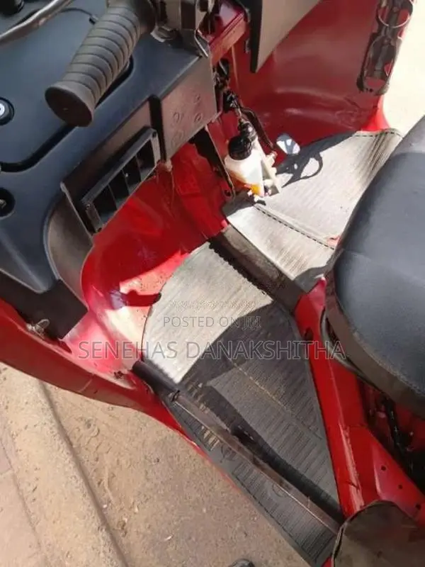 Bajaj 4 Stroke 2015 Three Wheel (Used)