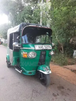 Bajaj 4 Stroke 2013 Three Wheel (Used)
