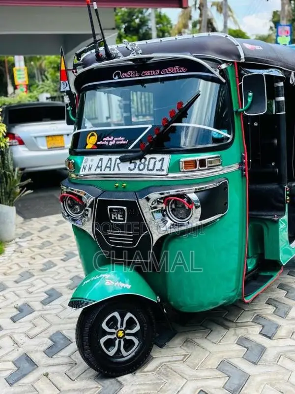 Bajaj 4 stroke 2014 Three Wheel (Used)