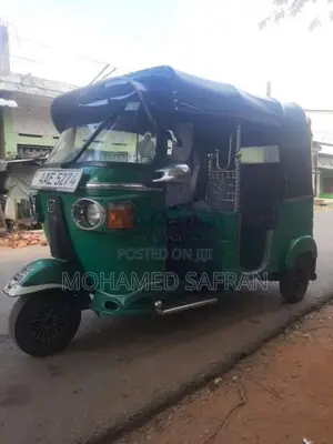 Bajaj 4 Stroke 2013 Three Wheel (Used)