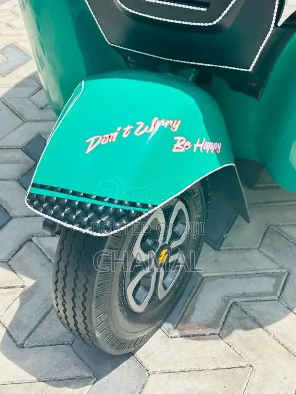 Bajaj 4 stroke 2014 Three Wheel (Used)