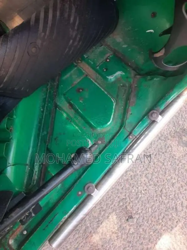 Bajaj 4 Stroke 2013 Three Wheel (Used)