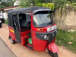 Bajaj 4 Stroke 2015 Three Wheel (Used)