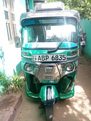 Bajaj RE 4 Stroke 2017 Three Wheel (Used)