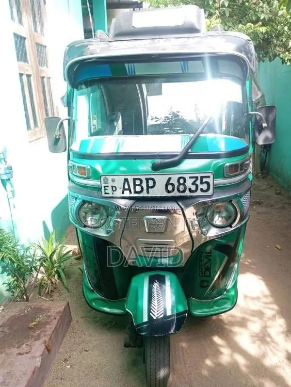 Bajaj RE 4 Stroke 2017 Three Wheel (Used)