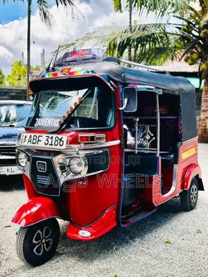 Bajaj RE 4 Stroke 2015 Three Wheel (Used)