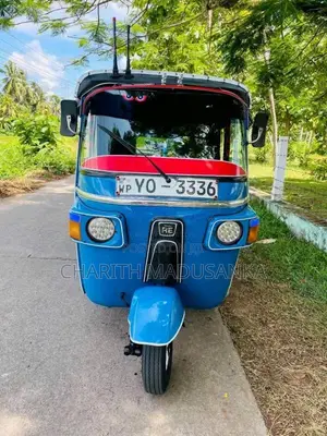 Bajaj RE 205 2011 Three Wheel (Used)