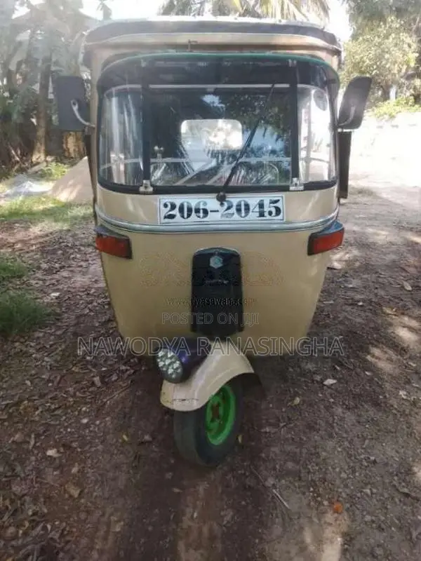 Bajaj RE 1999 Three Wheel (Used)