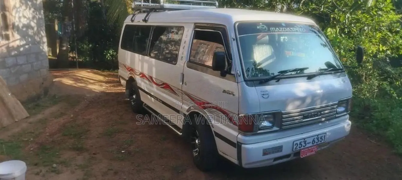 Mazda Brawny 1996 Van (Used)