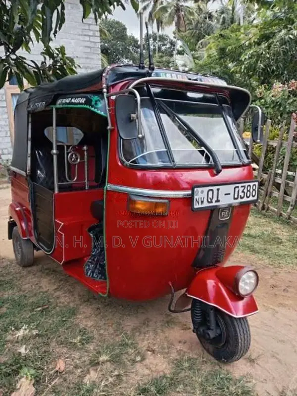Bajaj 2 Stroke 2006 Three Wheel (Used)