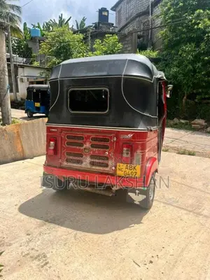 Bajaj RE 205 2016 Three Wheel (Used)