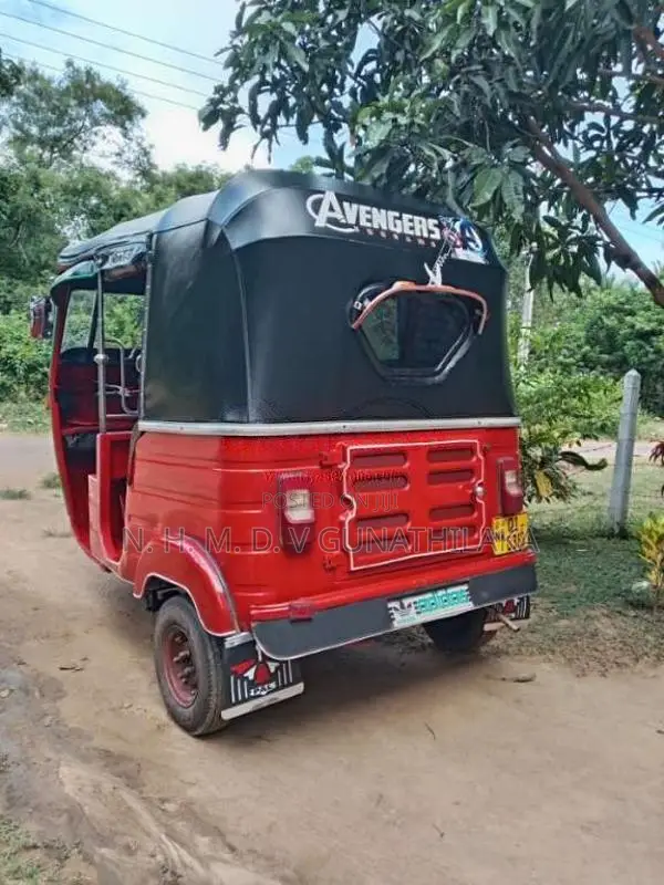 Bajaj 2 Stroke 2006 Three Wheel (Used)