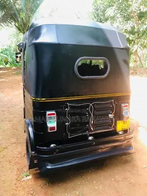 Bajaj 4 stroke 2013 Three Wheel (Used)