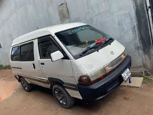 Toyota TownAce 1992 Van (Used)