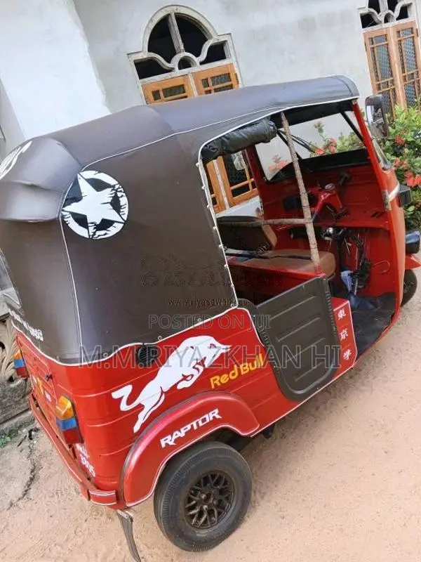 Bajaj RE 2004 Three Wheel (Used)
