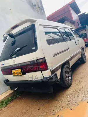 Toyota TownAce 1992 Van (Used)