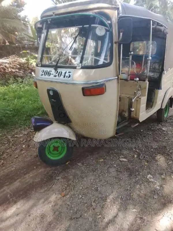 Bajaj RE 1999 Three Wheel (Used)