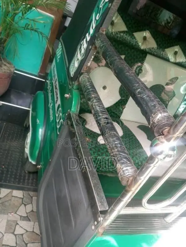 Bajaj RE 4 Stroke 2013 Three Wheel (Used)
