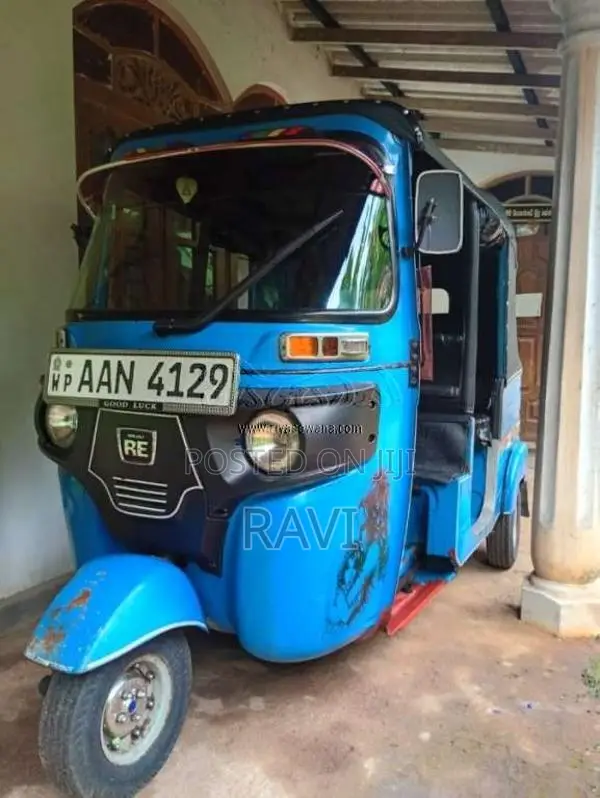Bajaj RE 205 2014 Three Wheel (Used)