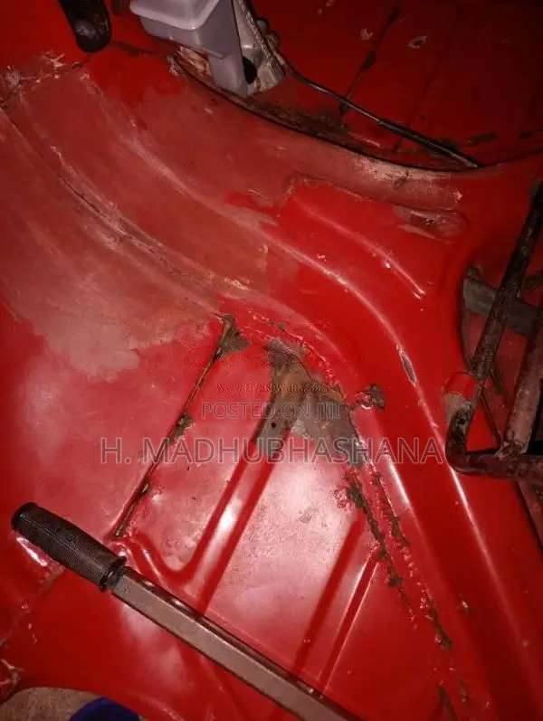 Bajaj RE 2004 Three Wheel (Used)