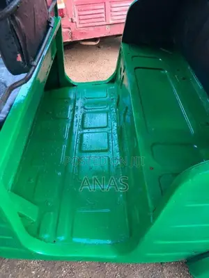 Bajaj RE 2005 Three Wheel (Used)