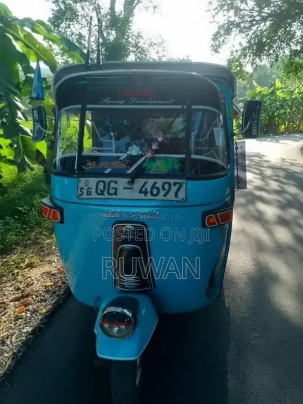Bajaj 2 Stroke 2007 Three Wheel (Used)