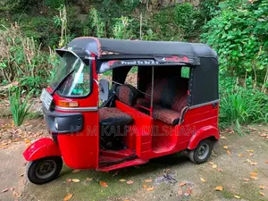 Bajaj RE 205 2016 Three Wheel (Used)