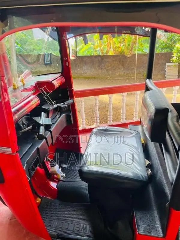 Bajaj RE 4 Stroke 2015 Three Wheel (Used)