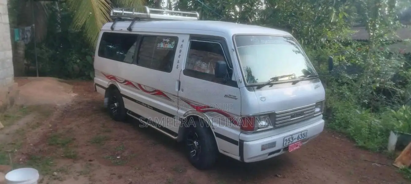 Mazda Brawny 1996 Van (Used)