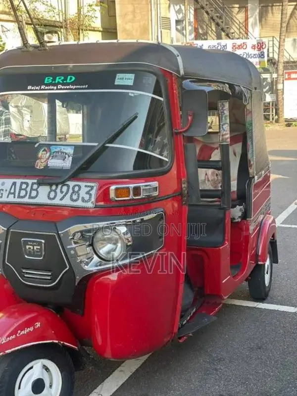 Bajaj RE 205 2015 Three Wheel (Used)