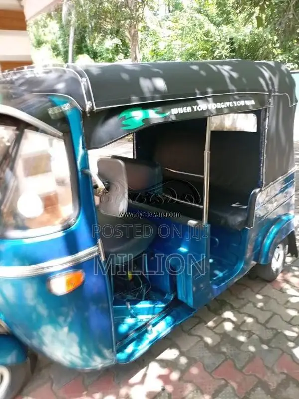 Bajaj RE 1995 Three Wheel (Used)