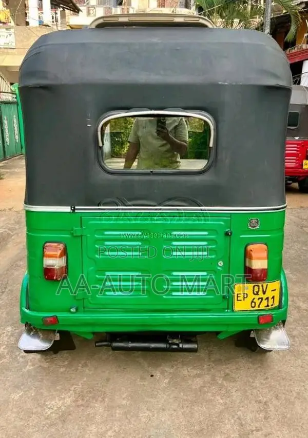 Bajaj RE 4 Stroke 2009 Three Wheel (Used)