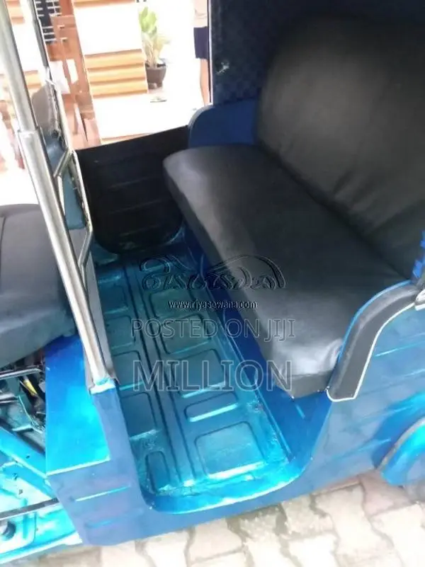 Bajaj RE 1995 Three Wheel (Used)