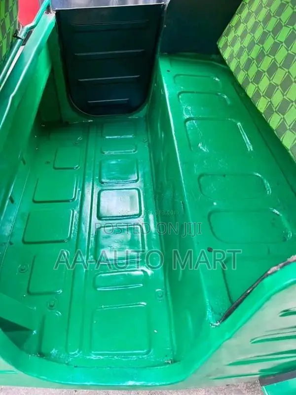 Bajaj RE 4 Stroke 2009 Three Wheel (Used)