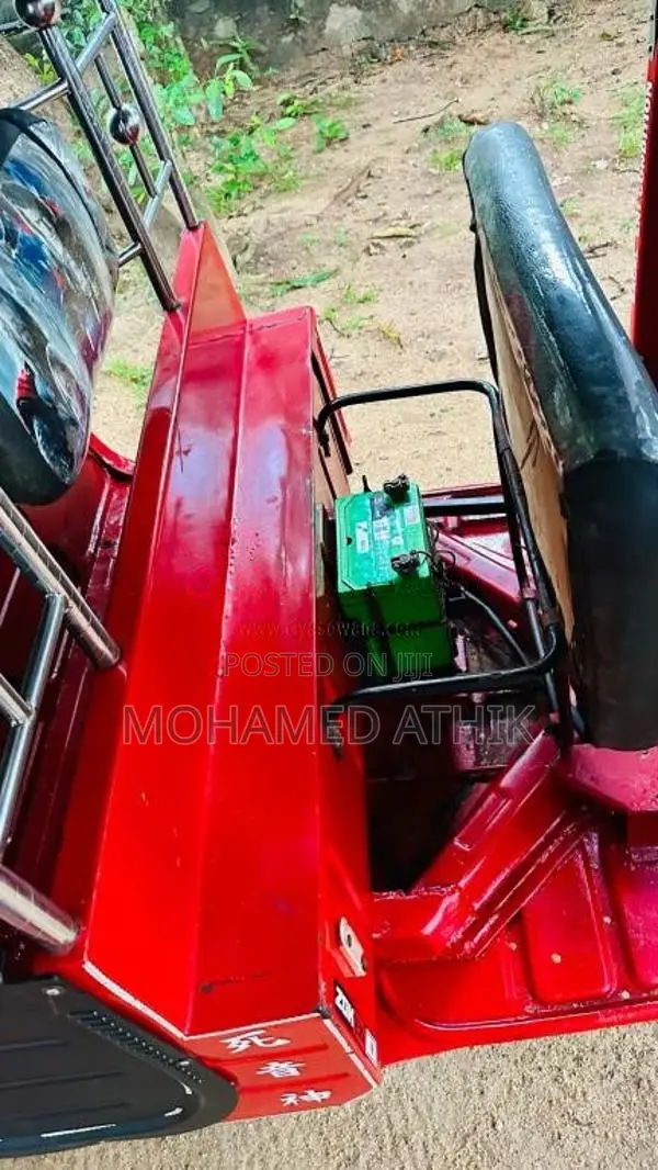 Bajaj 2 Stroke 2006 Three Wheel (Used)